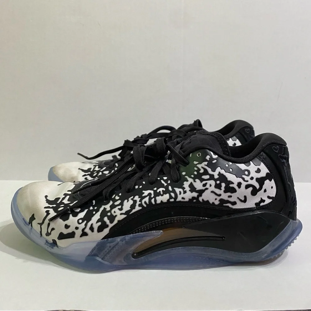👟Nike, Jordan, Zion 3, Men Size 8 Sneakers